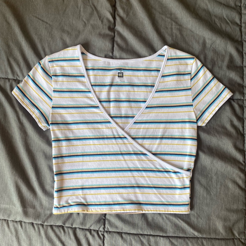 V neck crossover crop top